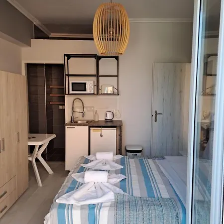 Mastora Seaside Apartamento *