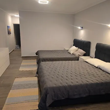 Mastora Seaside Apartment