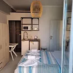 Mastora Seaside Apartamento *