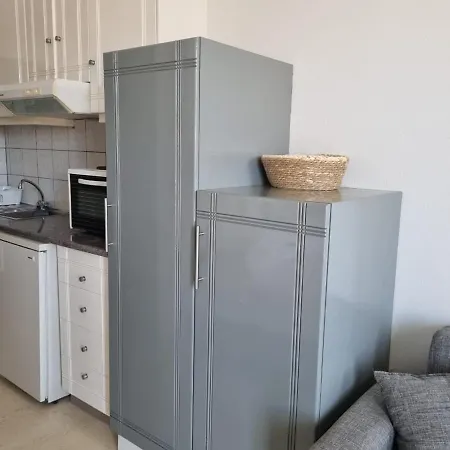 דירה Mastora Seaside *