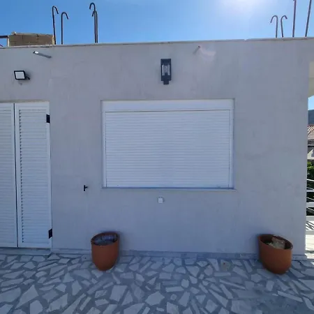 Apartment Mastora Seaside