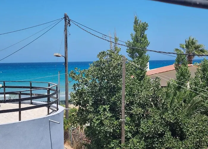 Διαμέρισμα Mastora Seaside *