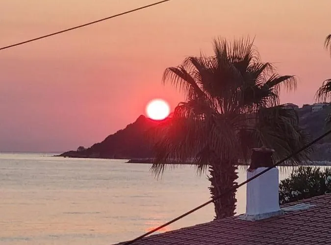 Mastora Seaside Αλυκών