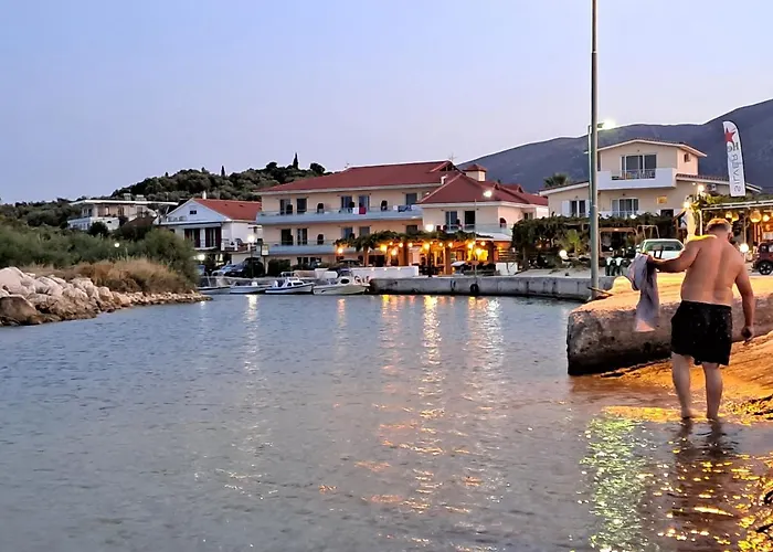 Mastora Seaside Αλυκών
