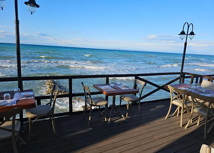 Mastora Seaside