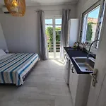Apartament Mastora Seaside *